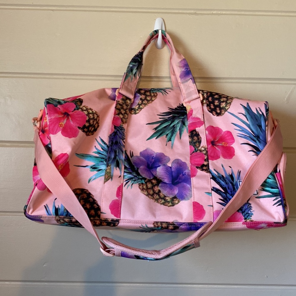 Herschel Supply Company Pink Floral Travel Bag